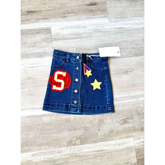 NWT Stella McCartney Kids “Varsity Badges Denim Skirt". Size 3 toddler - Picture 4 of 12